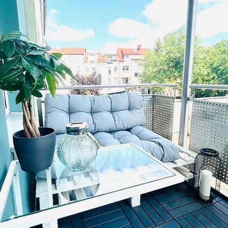 Renoviertes Apartment In Zentraler Lage - Wlan, Smart-Tv, Kuche, Balkon Und Queensize-Bett Fur 4 Gaste Эрфурт Экстерьер фото